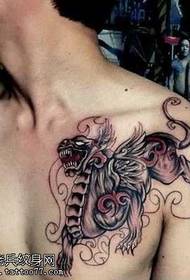bularreko dragoiaren bederatzi semeak tatuaje eredua
