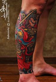 Sun Wukong tatuiruotės modelis ant blauzdos