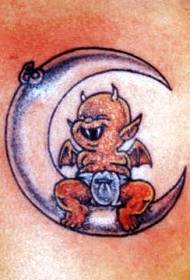 sladak mali uzorak tetovaža demona na mjesecu