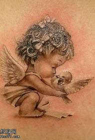 Uzorak tetovaže malog anđela Kupidona