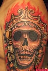 Tetovējuma modelis: Klasiskas rokas krāsas tetovējuma modeļa attēls