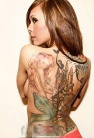 Prekrasan seksi sirena kreativni uzorak tetovaža u bajkama