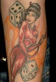 „Velnio mergaitės“ skorpiono ir liepsnos tatuiruotės modelis