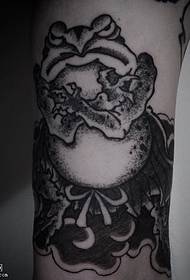 Klasikong Itim na Grey na Gintong Tattoo