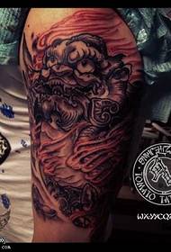 Arm tapferen Truppen Tattoo-Muster