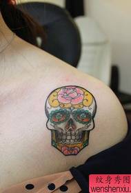 μόδα ώμου κορίτσι δημοφιλή τατουάζ μοτίβο τατουάζ