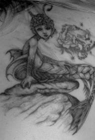 back ສີດໍາສີຂີ້ເຖົ່າ mysterious mermaid ຮູບແບບ tattoo