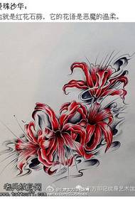 Padrão de tatuagem de manuscrito de lagarto de flor vermelha suave do diabo