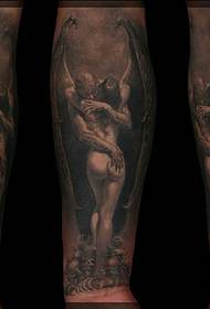 Imagine cu model de tatuaj înger braț
