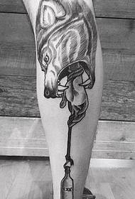 exquisito tatuaje de pinchazo en blanco y negro de Mary