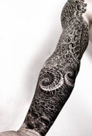 Tattoo Geometry Swartgrys tatoeëring-steekpunt Geometriese tatoeëermatroon