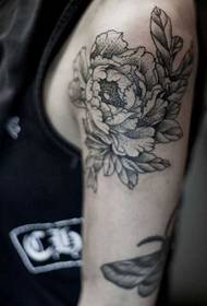 ръка черен сив божур Цвете татуировка на цветя