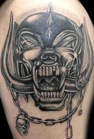 skouder swart monster skull tattoo patroan