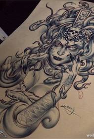 serpiente banshee Medusa tatuaje manuscrito imagen