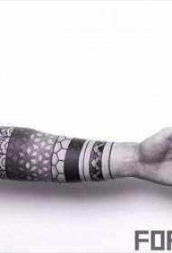 Tattoo crni plemenski jaki crni totemski uzorak tetovaže