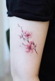 26 good-looking small fresh color tattoo pictures