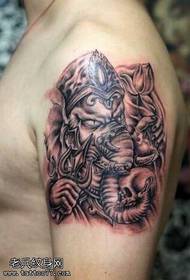 pola tattoo dewa lalaki dewa