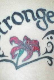 épaule couleur lys rouge tribal avec tatouage de texte