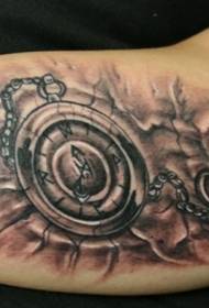 рука личности черный серый старый карманные часы татуировки