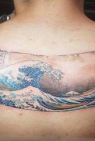 băieți Liniile abstracte geometrice pictate pulverizează imagini de tatuaj pe spate