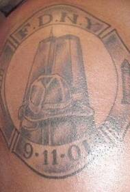 Motif de tatouage lettre avec insigne noir