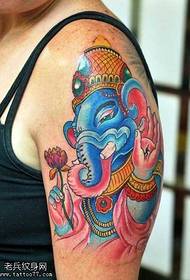 Qaabka loo yaqaan 'tattoo Idol Indian'