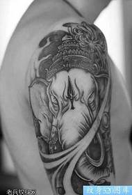 Gran patrón de tatuaxe de deus do elefante