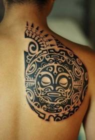 esquena de tatuatge decoratiu estil polinèsia negre