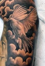 팔 매우 아름다운 흰 비둘기 문신 패턴