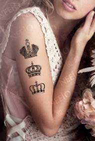 tres grandes patróns de tatuaxe de coroa branca e negra