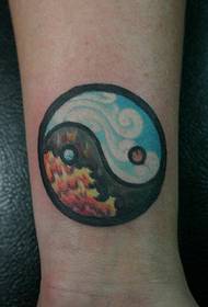 kleur yin en yang roddel tattoo patroon 157023 - zwart en wit yin en yang golf tattoo patroon