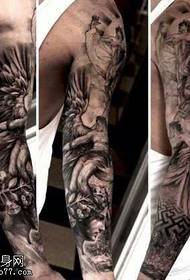 brazo patrón de tatuaxe de Deus