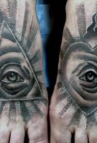 腳背神秘的眼睛和三角形心紋身圖案