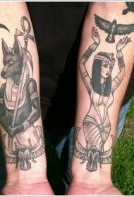 braço moda preto vários desenhos de tatuagem de deus egípcio