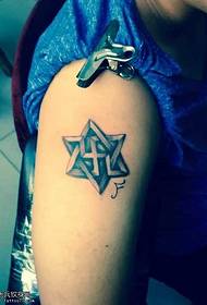 rokas sešstaru zvaigznes tetovējums
