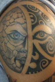 Balat nga itom nga Polynesian tribal totem tattoo