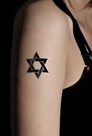 brazo patrón de tatuaxe de estrelas de seis puntas