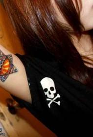 rokas sešstaru zvaigznes totēma tetovējums
