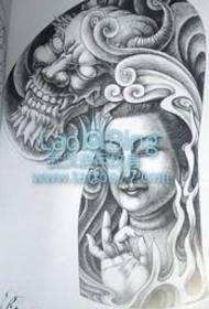 erdi-brankako Buddha eta magia tatuaje ereduaren argazkia