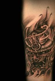 personeco klasika domineering malgranda prajna 158626 - vira flanka talio de la sovaĝa klaso se tatuaje