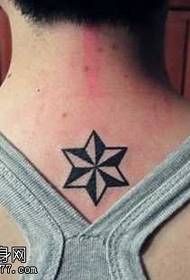 πίσω όμορφο τοτέμ έξι-άκρη μοτίβο τατουάζ αστέρι