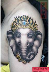brazo clásico hermoso patrón de tatuaje de elefante de moda