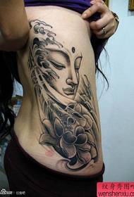 Güzellik yan bel klasik güzel Buda kafa lotus dövme deseni