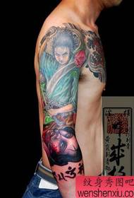 rankos japonų samurajų grožio tatuiruotės modelis
