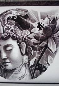 un mudellu di tatuaggi di lotus Guanyin