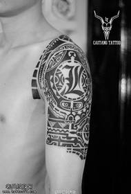 Japanese style classic black and gray totem tattoo pattern