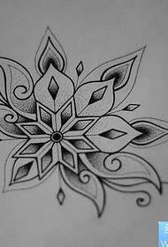 Handrit Snowflake Tattoo Pattern
