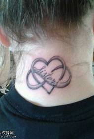 Patró de tatuatge tòtem d'amor bonic amb coll