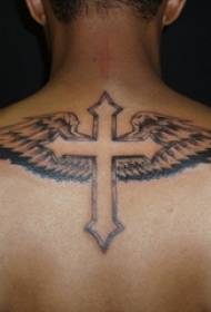 Ragazzo daretu à u schizzu neru schernu di croce creativa è alare foto di tatuaggi