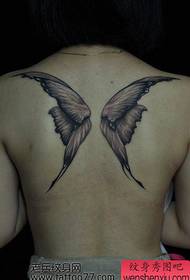 bellezza posteriore popolare ali di farfalla modello di tatuaggio